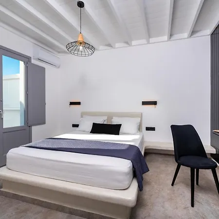 Filoxenia Luxury Villa Perissa (Santorini)